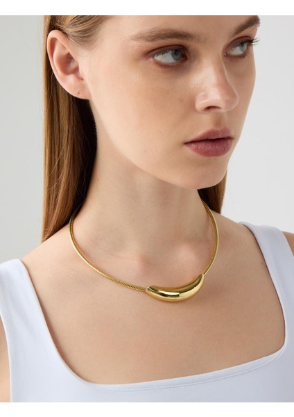 Altın Rengi Asimetrik Metal Figürlü Kolye