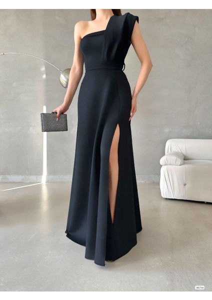 Kadın Esnek Dalgıç Kumaş Tek Omuz Yırtmaç ve Kuşaklı Maxi Abiye Elbise Siyah 582754 fiyatları