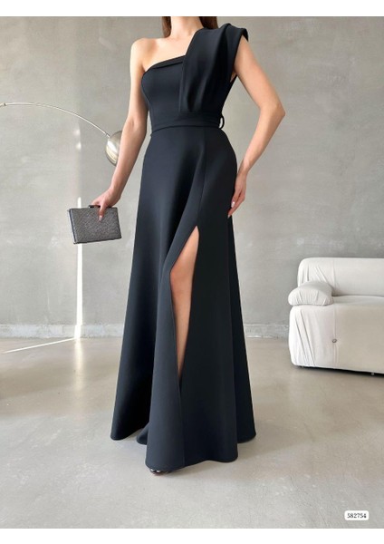 Kadın Esnek Dalgıç Kumaş Tek Omuz Yırtmaç ve Kuşaklı Maxi Abiye Elbise Siyah 582754 indirimleri