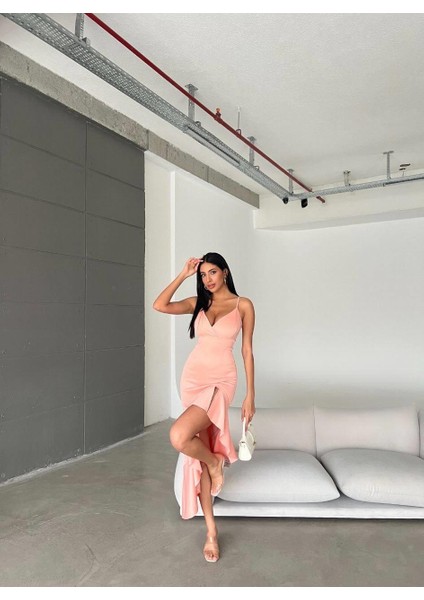 Ince Askılı Etek Ucu Asimetrik Volanlı Scuba Kumaş Abiye Elbise 581708 Pudra