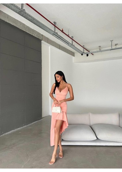 Ince Askılı Etek Ucu Asimetrik Volanlı Scuba Kumaş Abiye Elbise 581708 Pudra fırsatları