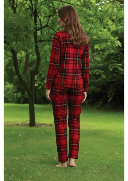 Kadın Önden Düğmeli Süet Ekose Kırmızı Pijama Takımı – Kış Koleksiyonu 0665 modelleri