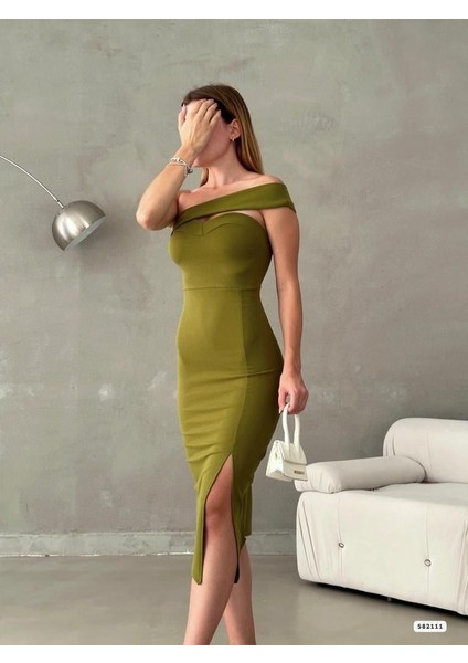 Asimetrik Tek Omuz Yırtmaç Detaylı Midi Elbise 582111 Fistik Yeşil fırsatları