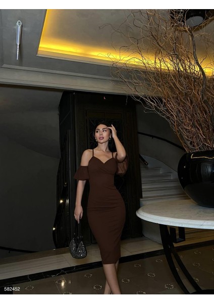 Krep Kumaş Omuz Detaylı Elbise 582452 Kahverenk modelleri