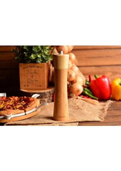 Paprika Karabiber Öğütücü Şık Tasarım ve Kolay Temizlenebilir 6x6x25.3 cm modelleri