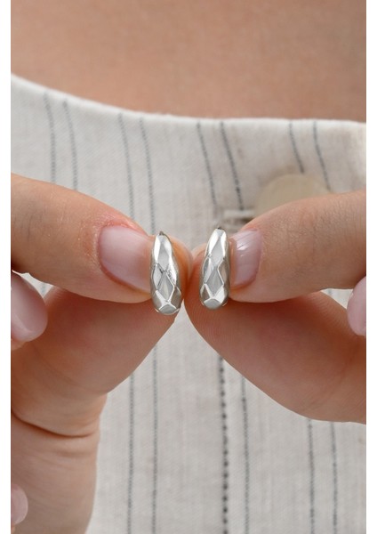 925 Ayar Gümüş Altın Yaldızlı Desenli Italyan Modeli U Halka Küpe SGTL13071RODAJ