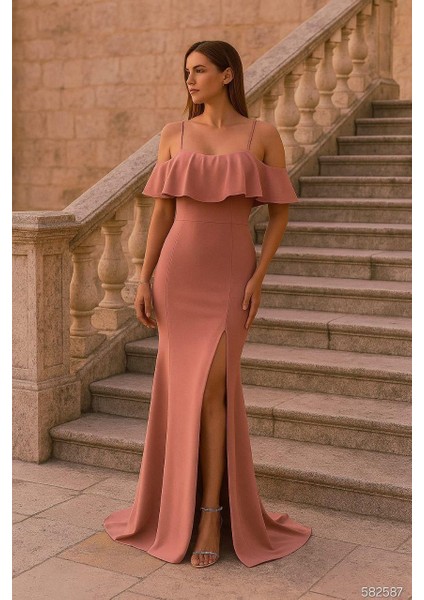 Yakasi Kat Detayli Maxi Boy Abiye ve Mezuniyat Elbisesi Pudra 582587