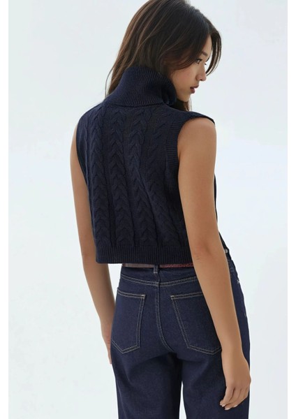 Kadın Saç Örgüsü Desenli Yüksek Yaka Örgü Süveter Kobalt Mavisi