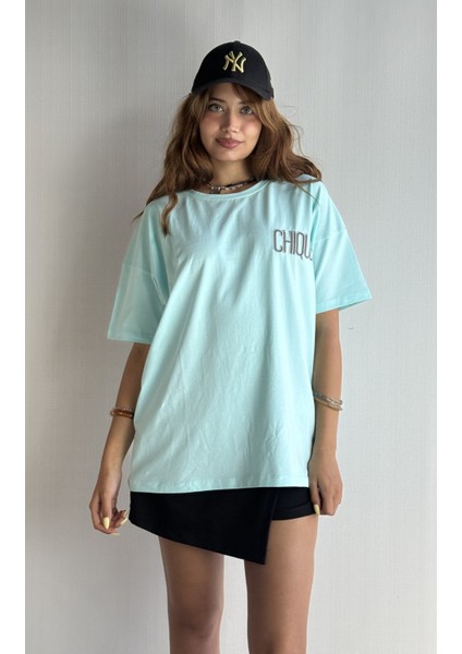 Kadın Bisiklet Yaka Sırt Nakış Detaylı Oversize Tişört modelleri