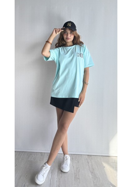 Kadın Bisiklet Yaka Sırt Nakış Detaylı Oversize Tişört indirimleri