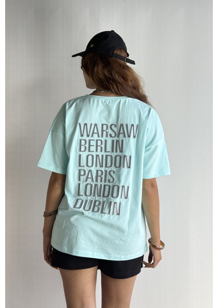 Kadın Bisiklet Yaka Sırt Nakış Detaylı Oversize Tişört