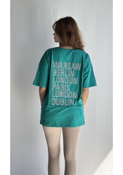 Kadın Bisiklet Yaka Sırt Nakış Detaylı Oversize Tişört indirimleri