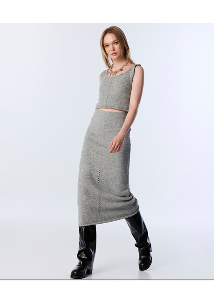 Cutout Detaylı Etek TW6240004157005 modelleri