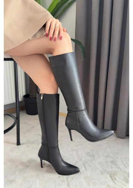 Kadın Santa Siyah Deri Diz Altı Ince Topuklu Çizme