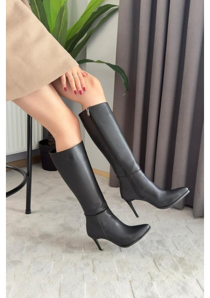 Kadın Santa Siyah Deri Diz Altı Ince Topuklu Çizme modelleri