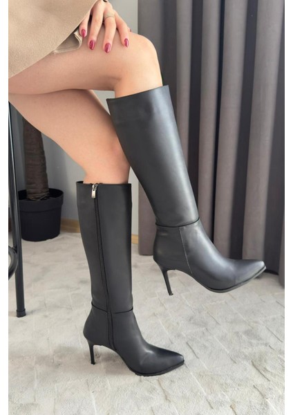 Kadın Santa Siyah Deri Diz Altı Ince Topuklu Çizme indirimleri