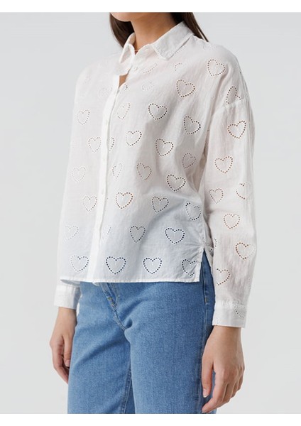 Kadın Beyaz Brode Kalp Desenli Nakış Işlemeli Pamuk Gömlek 12A-2355 fiyatları