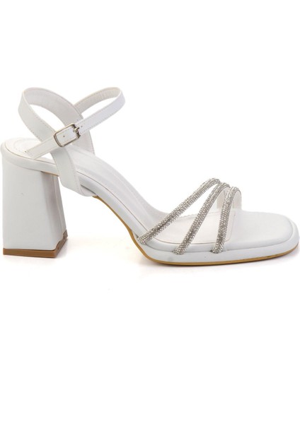 Beyaz Kadın Klasik Topuklu Ayakkabı K05215164709