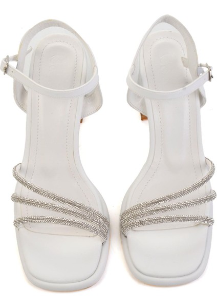Beyaz Kadın Klasik Topuklu Ayakkabı K05215164709 fırsatları