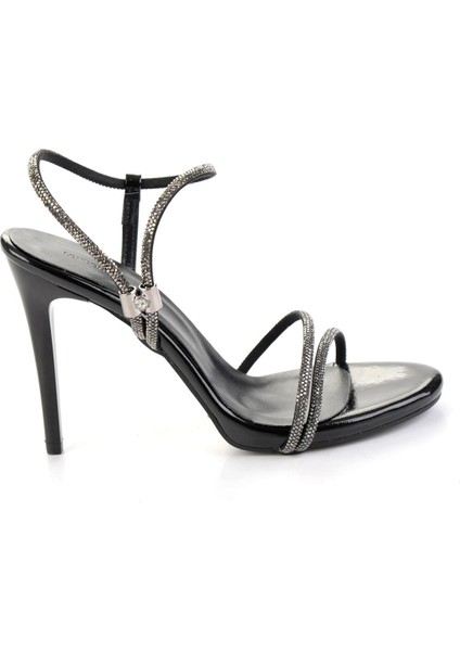 Siyah Kadın Terlik K04527030008