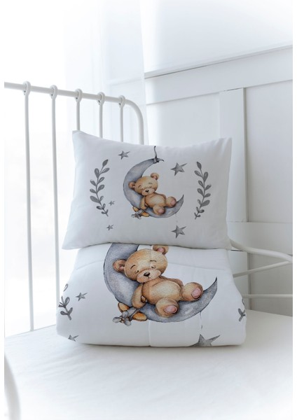 Organik Baskılı Bebek Boy (100X150) Yorgan Seti - For Baby Serisi - Ayda Uyuyan Ayı modelleri