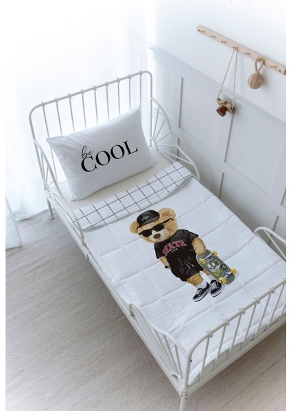 Organik Baskılı Bebek Boy (100X150) Yorgan Seti - Pure Baby Serisi - Kaykaylı Ayıcık