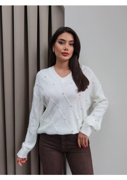 V Yaka Taşlı Triko Kazak fırsatları