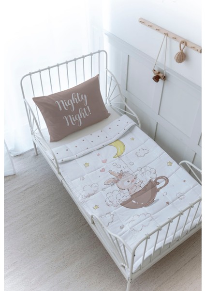 Organik Baskılı Bebek Boy (100X150) Yorgan Seti - Pure Baby Serisi - Bir Fincanda Tavşan