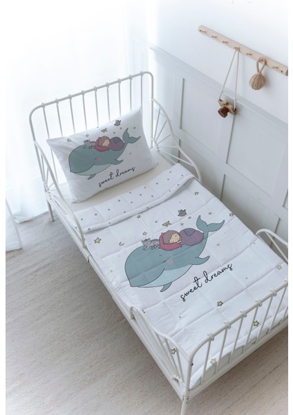 Organik Baskılı Bebek Boy (100X150) Yorgan Seti - Pure Baby Serisi - Balina ve Çocuk