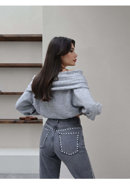 Zımba Detay Paça Kesik Jean indirimleri