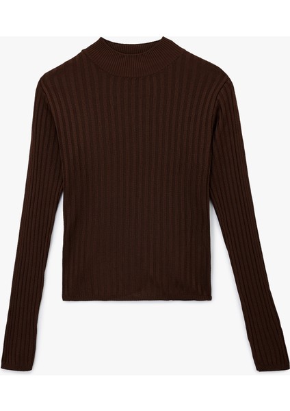 Uzun Kollu Dik Yaka Triko Kazak