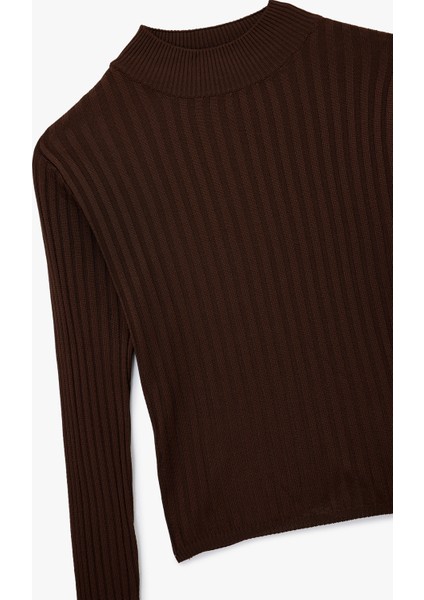 Uzun Kollu Dik Yaka Triko Kazak modelleri