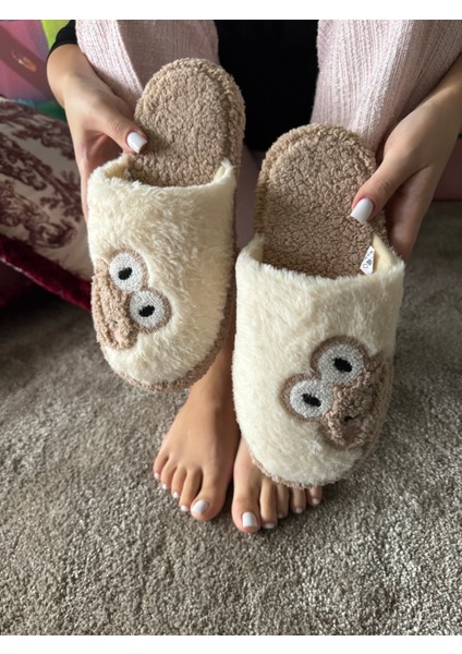 Kadın Sessiz Taban Yumuşak ve Hafif Kurbağa Desenli Peluş Ev Terliği fırsatları