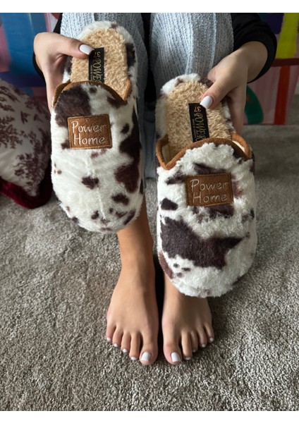 Kadın Sessiz Taban Yumuşak ve Hafif Benek Desenli Peluş Ev Terliği fırsatları