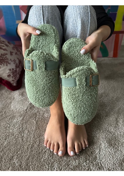 Kadın Sessiz Taban Yumuşak ve Hafif Kemerli Peluş Ev Terliği fırsatları