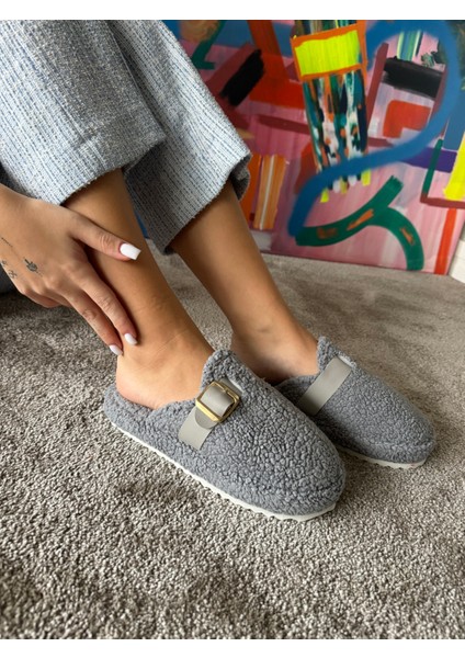 Kadın Sessiz Taban Yumuşak ve Hafif Kemerli Peluş Ev Terliği