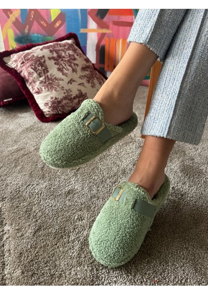 Kadın Sessiz Taban Yumuşak ve Hafif Kemerli Peluş Ev Terliği modelleri