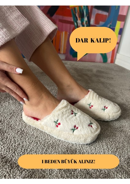 Kadın Sessiz Taban Yumuşak ve Hafif Kiraz Desen Peluş Ev Terliği