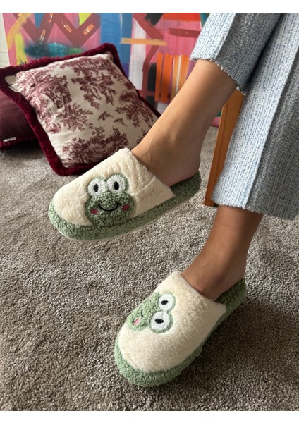 Kadın Sessiz Taban Yumuşak ve Hafif Kurbağa Desenli Peluş Ev Terliği modelleri