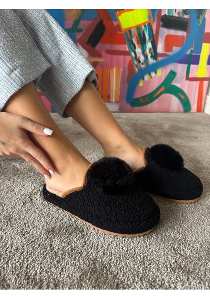 Kadın Sessiz Taban Yumuşak ve Hafif Ponpon Figürlü Peluş Ev Terliği