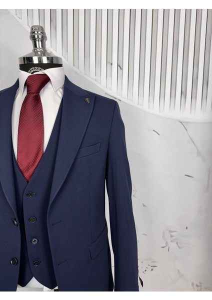 Slim Fit Çift Düğme Yelekli Takım Elbise fiyatları