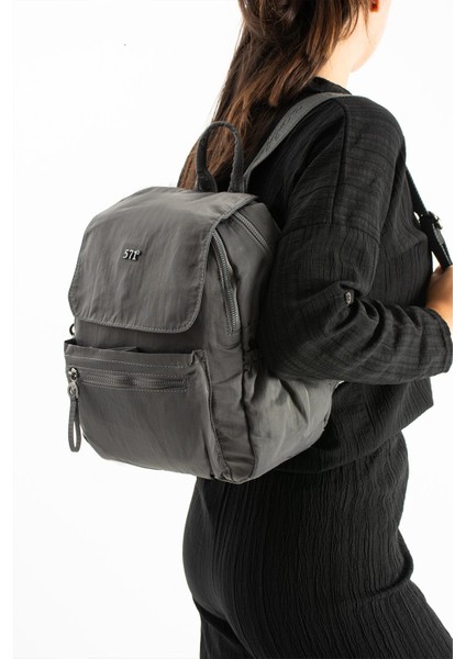 Yumuşak Dokulu Ultra Hafif, Esnek ve Su Geçirmez Polyamid Kumaş sırt Çantası Gri Model: (571-13-14B)