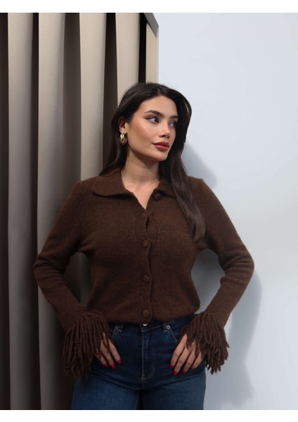 Kol Püsküllü Düğmeli Hırka modelleri