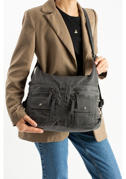 Yumuşak Dokulu Ultra Hafif, Esnek ve Su Geçirmez Polyamid Kumaş Omuz ve Sırt Çantası Gri Model: (571-13-14J)