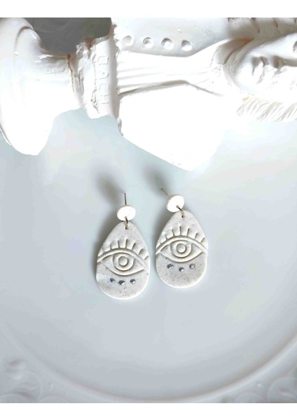 Eye Seri White Göz Temalı Beyaz Sallantılı Tasarım Küpe