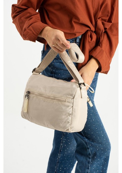 Yumuşak Dokulu Ultra Hafif, Esnek ve Su Geçirmez Polyamid Kumaş Omuz Çantası Bej Model: (571-13-14C) modelleri