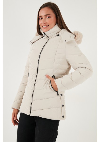 Kapitoneli Slim Fit Çıkarılabilir Kapüşonlu Mont Bayan Mont 497MARA fırsatları