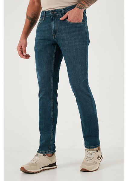 Pamuklu Regular Fit Normal Bel Boru Paça Jeans Erkek Kot Pantolon 2203C23PARMA indirimleri