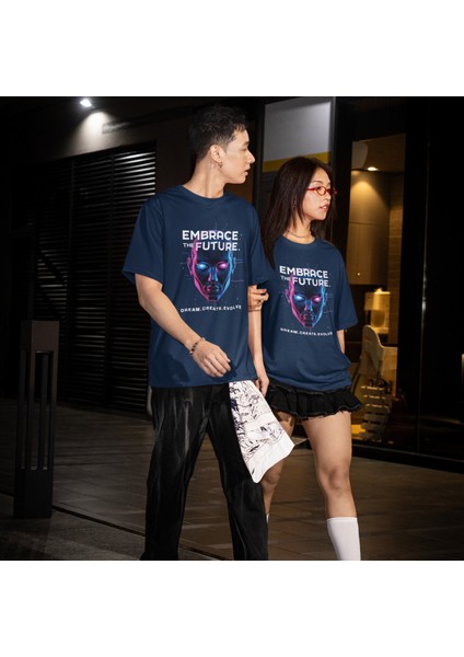 Embrace The Future Unisex Tişört – Modern ve Ilham Verici Tasarım