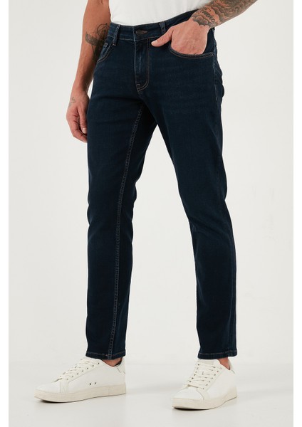 Pamuklu Regular Fit Normal Bel Boru Paça Jeans Erkek Kot Pantolon 2203C09PARMA modelleri
